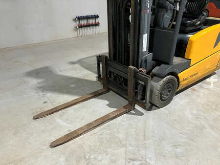 Elektro čtyřkolový VZV 2008  Jungheinrich EFG 216 (7)