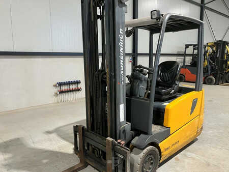 Elektro čtyřkolový VZV 2008  Jungheinrich EFG 216 (8)