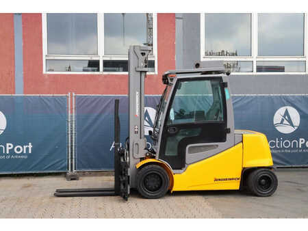 Elektro 4 Rad 2019  Jungheinrich EFG S50 (1)