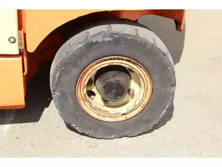 Carrelli elevatori GPL 1991  Lugli 305 G (13)