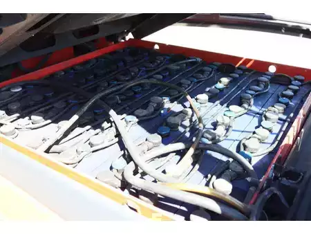 Eléctrico - 4 rodas 2018  Linde E45HL-01/600 (27)