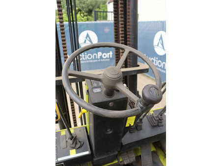 Carretilla elevadora GLP - Clark GPX 35 LPG (31)