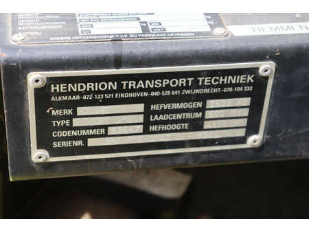 Carretilla elevadora GLP - Clark GPX 35 LPG (8)