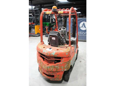 Diesel Forklifts 2007  Mitsubishi FD15N (5)