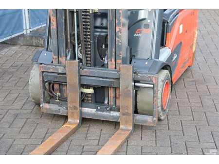 Sähkö - 4 pyör 2016  Linde E18L-02 (11)