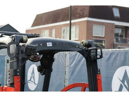 Sähkö - 4 pyör 2016  Linde E18L-02 (17)