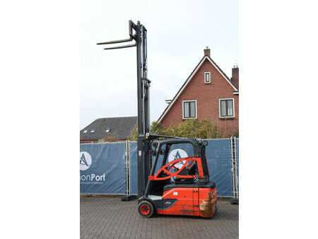 Sähkö - 4 pyör 2016  Linde E18L-02 (37)