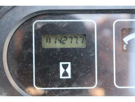Empilhador a gás 2001  Yale GLP16AF2026 (29)