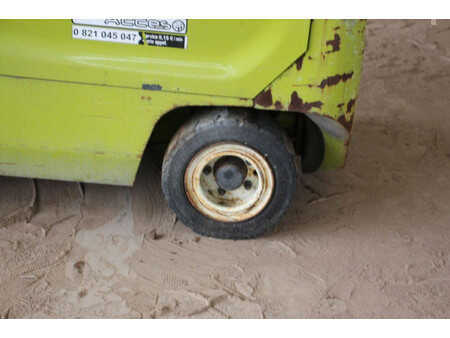 El truck - 4 hjulet 2019  Clark EPX25i (15)