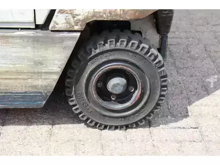 Elektro 4 Rad - Komatsu FB25H-1E (15)