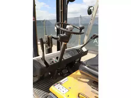 Elektro 4 Rad - Komatsu FB25H-1E (22)