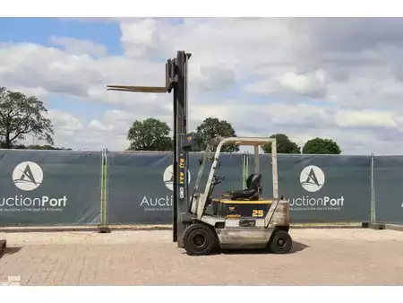 Elektro 4 Rad - Komatsu FB25H-1E (33)
