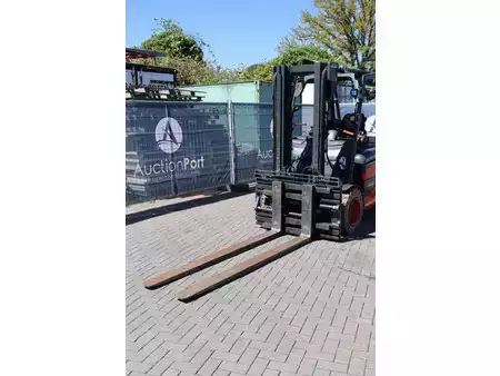 Chariots électriques à 4 roues 2018  Linde E50HL-01 (11)