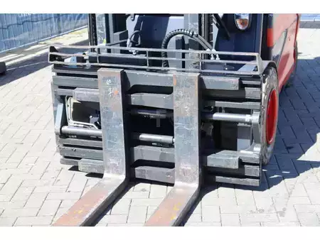 Chariots électriques à 4 roues 2018  Linde E50HL-01 (13)