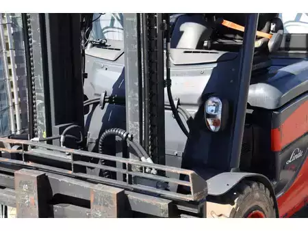 Chariots électriques à 4 roues 2018  Linde E50HL-01 (15)