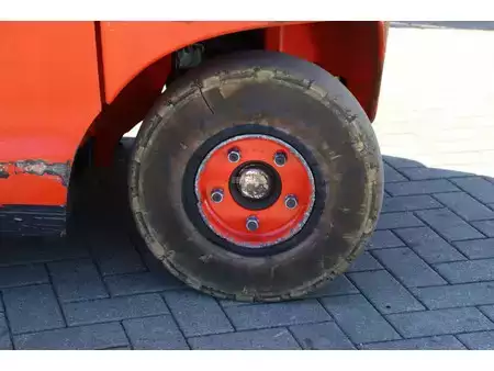 Chariots électriques à 4 roues 2018  Linde E50HL-01 (21)