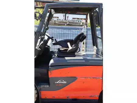 Chariots électriques à 4 roues 2018  Linde E50HL-01 (29)