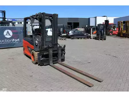 Chariots électriques à 4 roues 2018  Linde E50HL-01 (8)