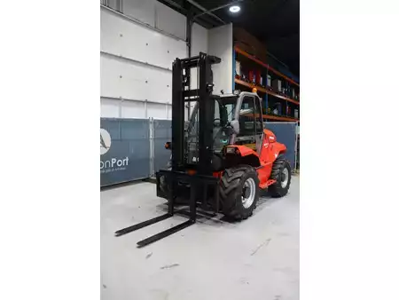 Empilhador todo-terreno 2015  Manitou M26-4 (8)