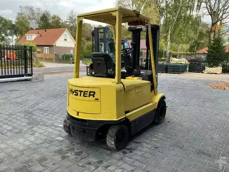 Elektryczne 4-kołowe 1999  Hyster J2.50XM (5)