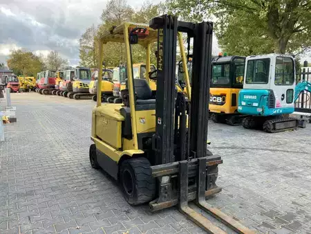 Elektryczne 4-kołowe 1999  Hyster J2.50XM (6)