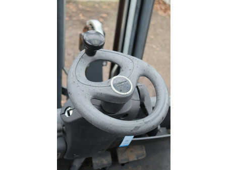 LPG VZV 2018  Linde H25T-02 (26)