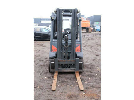 LPG VZV 2018  Linde H25T-02 (8)