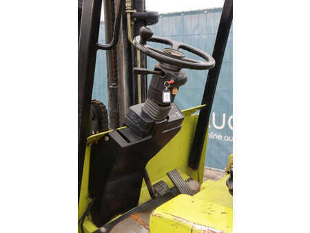 4-wiel elektrische heftrucks - Clark 30 S (22)