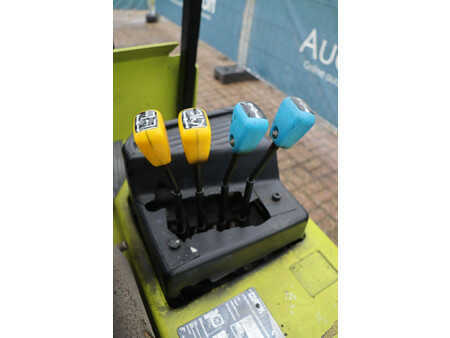 4-wiel elektrische heftrucks - Clark 30 S (27)