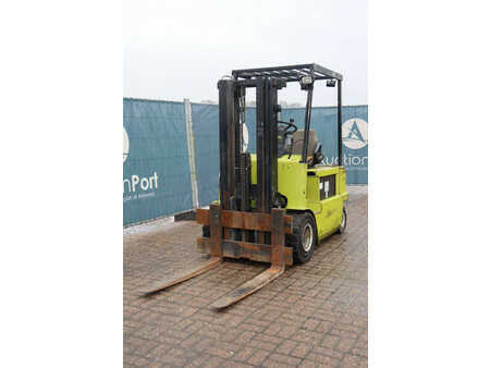 4-wiel elektrische heftrucks - Clark 30 S (9)