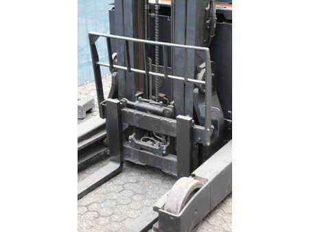 Schubmaststapler 2010  BT RRE 200 (10)