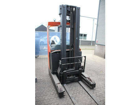 Schubmaststapler 2010  BT RRE 200 (6)