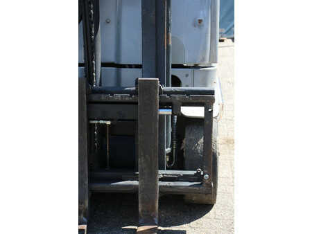 Carrelli elettrici 4 ruote 2007  Still RX 60-16 (11)
