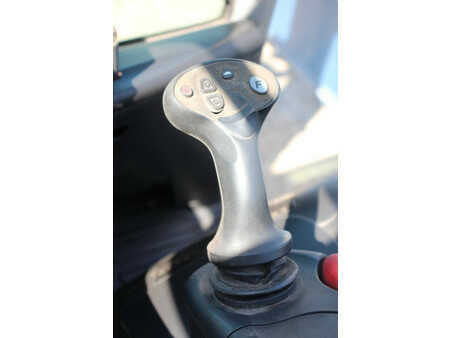Carrelli elettrici 4 ruote 2007  Still RX 60-16 (27)