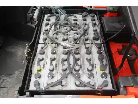 Carrelli elettrici 4 ruote 2017  Linde E16C-02 (19)