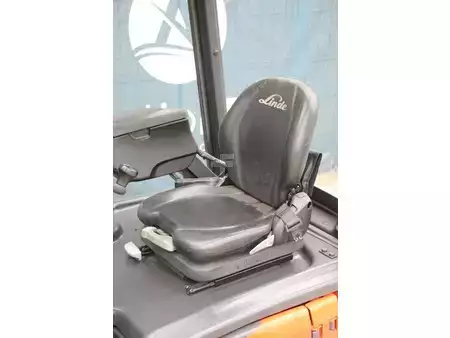 Carrelli elettrici 4 ruote 2017  Linde E16C-02 (25)