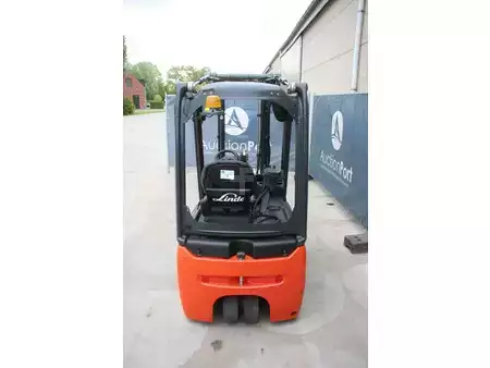 Carrelli elettrici 4 ruote 2017  Linde E16C-02 (4)