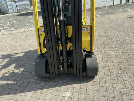 Elektromos 4 kerekű 2018  Hyster J2.0XNT LWB (4)
