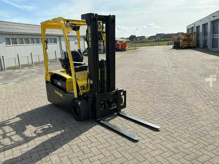 Elektromos 4 kerekű 2018  Hyster J2.0XNT LWB (5)