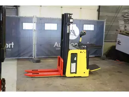 Magasemelésű béka 2017  Hyster  (1)