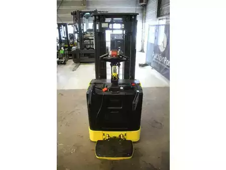 Magasemelésű béka 2017  Hyster  (4)