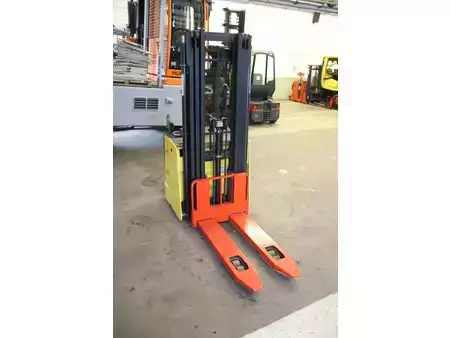 Magasemelésű béka 2017  Hyster  (6)