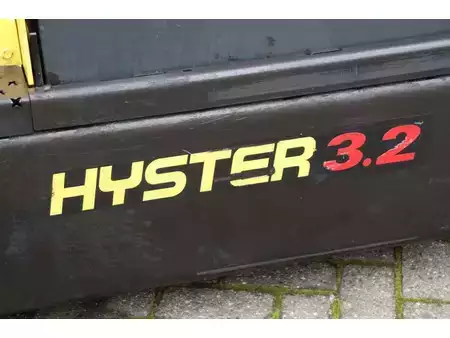 4-wiel elektrische heftrucks 2015  Hyster E3.2XN (14)
