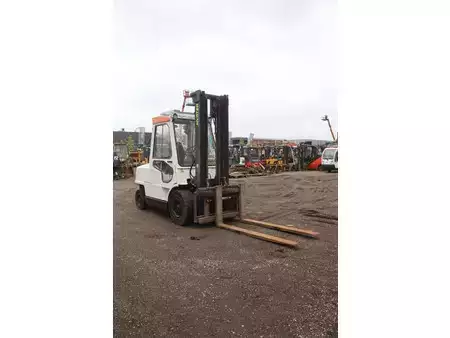 Diesel Forklifts 2003  Hyster H5.00XM (7)