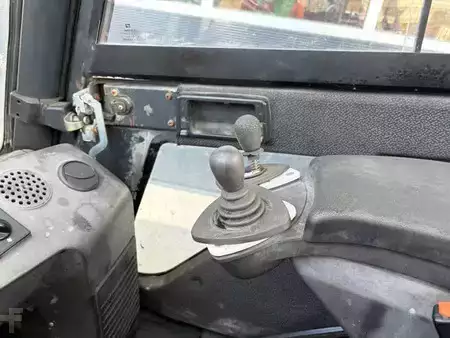 Chariots élévateurs diesel - Linde H30D (12)