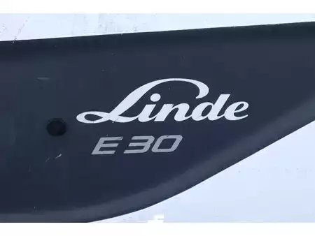 El truck - 4 hjulet 2020  Linde E30HL-01/600 (17)