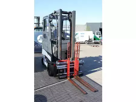 El truck - 4 hjulet 2020  Linde E30HL-01/600 (8)