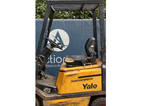 Carretilla elevadora GLP 1993  Yale TFG 15 (16)