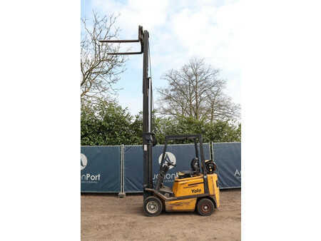 Carretilla elevadora GLP 1993  Yale TFG 15 (26)