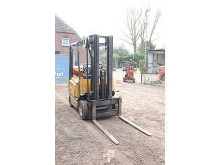 Carretilla elevadora GLP 1993  Yale TFG 15 (6)